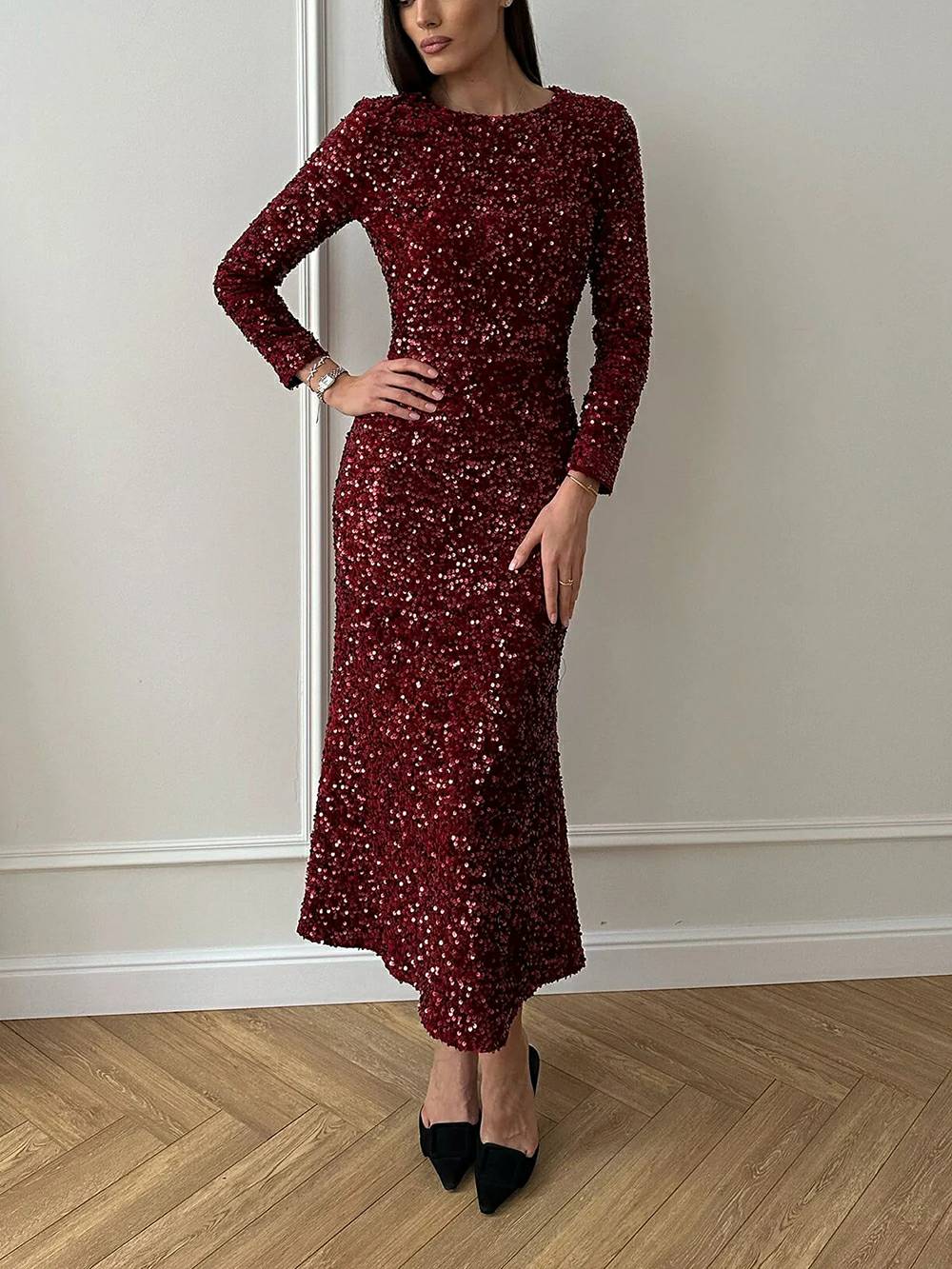 Sequin Decorated Velvet Midi Dress In Red Newgew Dresses