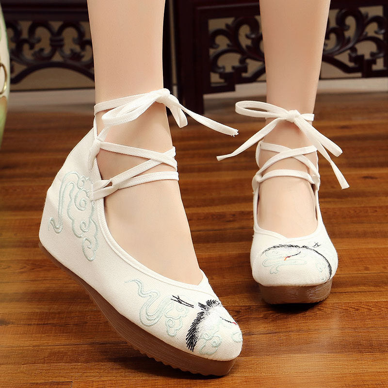 Women's Di Traditional Embroidered Ethnic Style Canvas Shoes Newgew