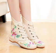Old Beijing Embroidered Cloth Flower Ethnic Boots Newgew