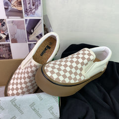 Women's Black And White Chessboard Plaid Slip-on Canvas Shoes Newgew