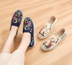 Women's Style Cloth Embroidered Flat Ancient Soft Canvas Shoes Newgew