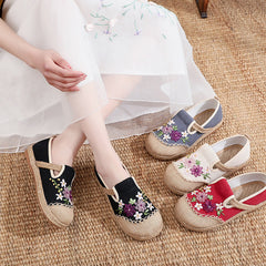 Women's Style Ribbon Embroidery Floral Pattern Ancient Canvas Shoes Newgew