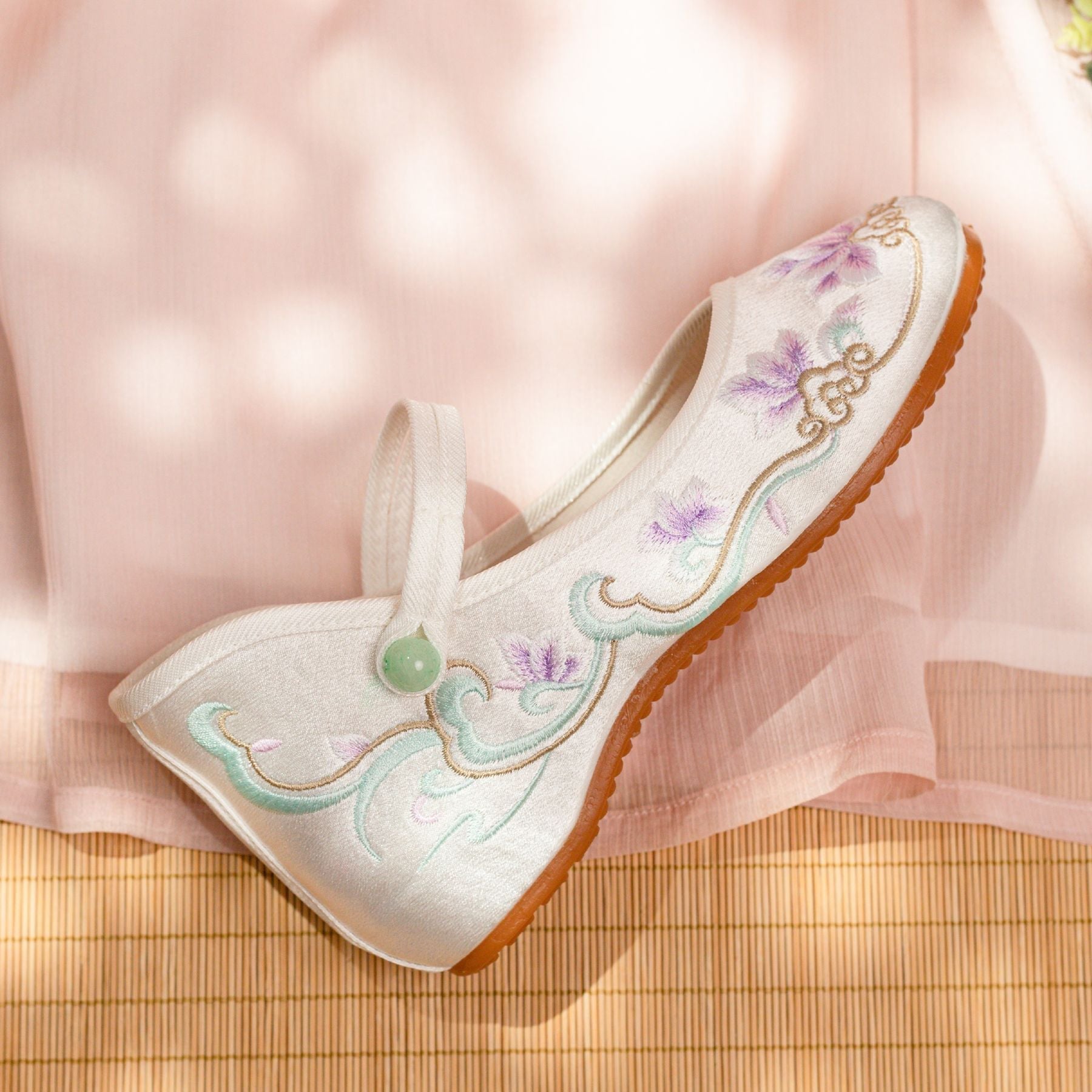 Summer Old Beijing Female Antique Style Embroidery Height Canvas Shoes Newgew