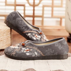Women's Cloth For The Elderly And Canvas Shoes Newgew