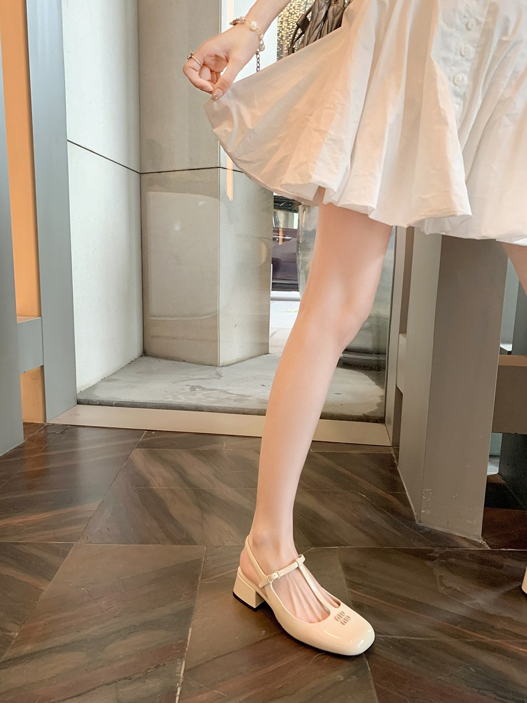 Square Toe T-Strap Closed Toe Slingback Sandals NEW GEW