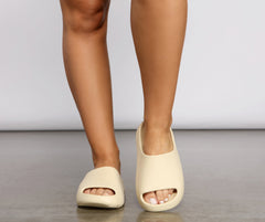 Essential Basic Lug Sole Slides Newgew