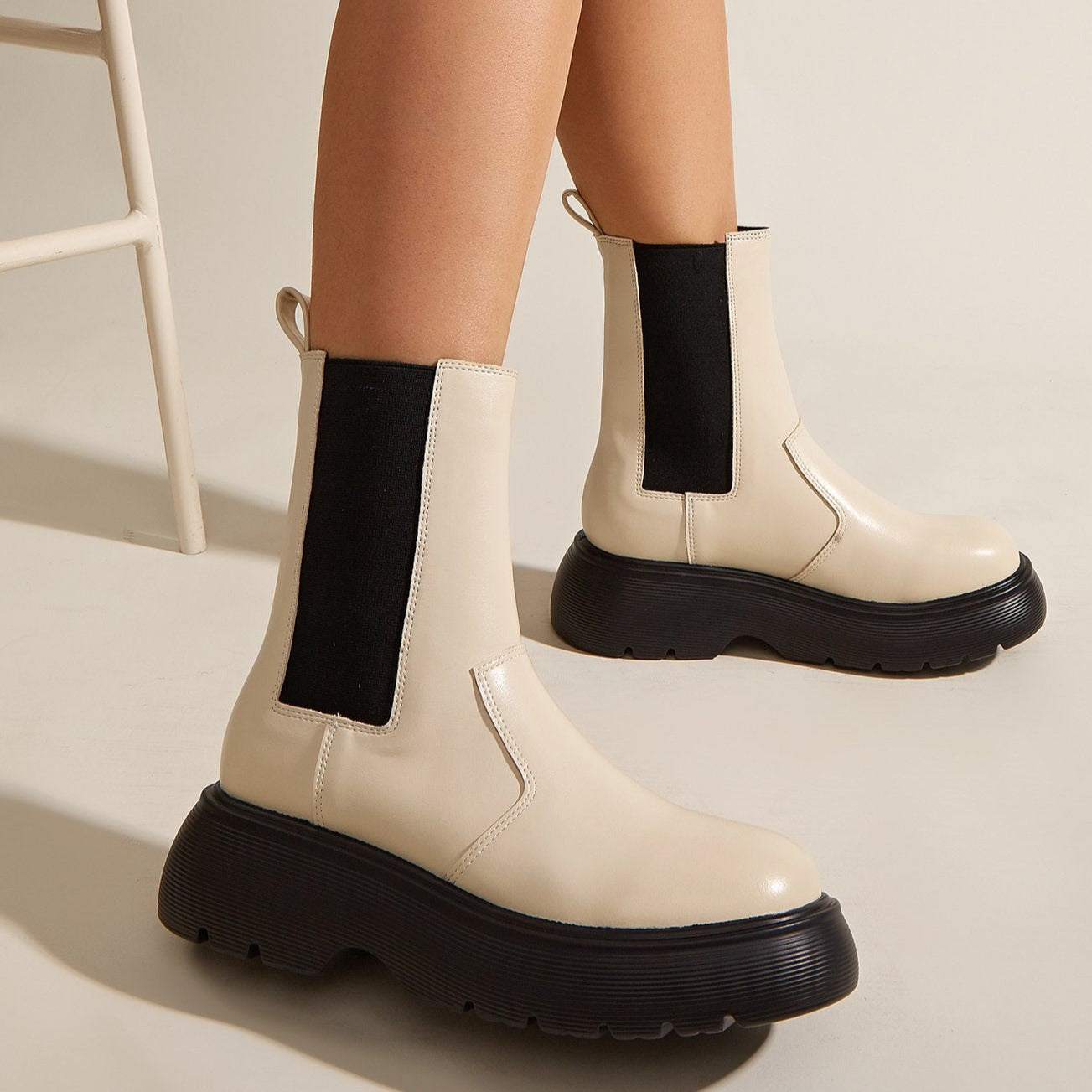 Thick-soled British Style Chelsea Boots Newgew