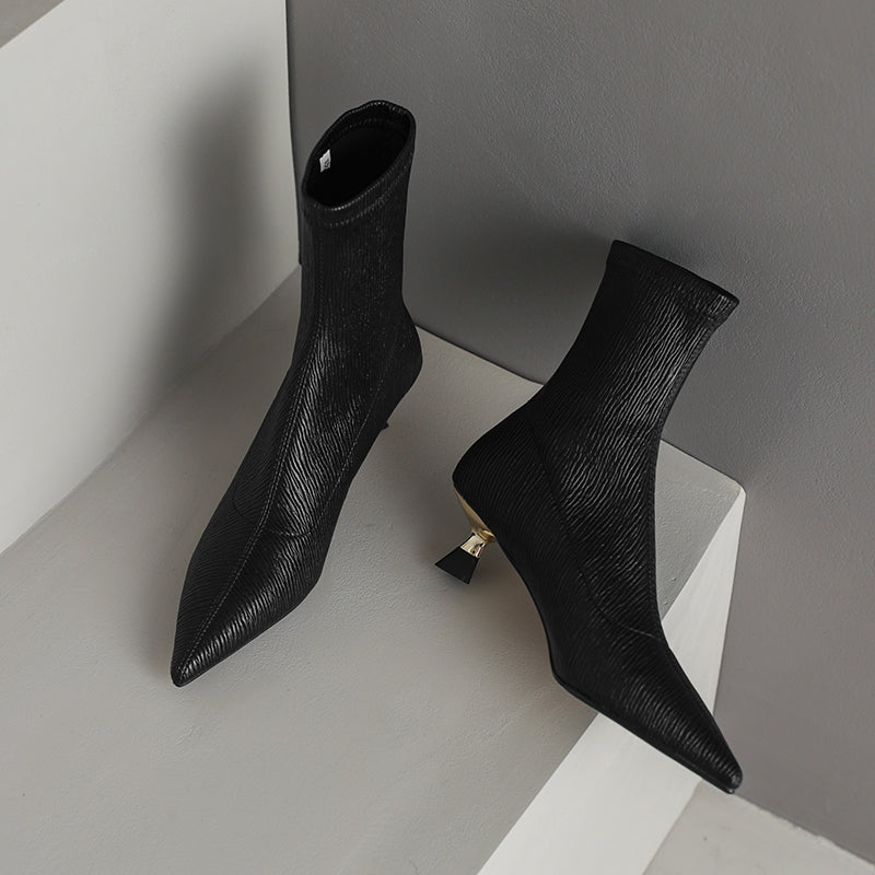 Mara Black Kitten Heel Ankle Boots newgew