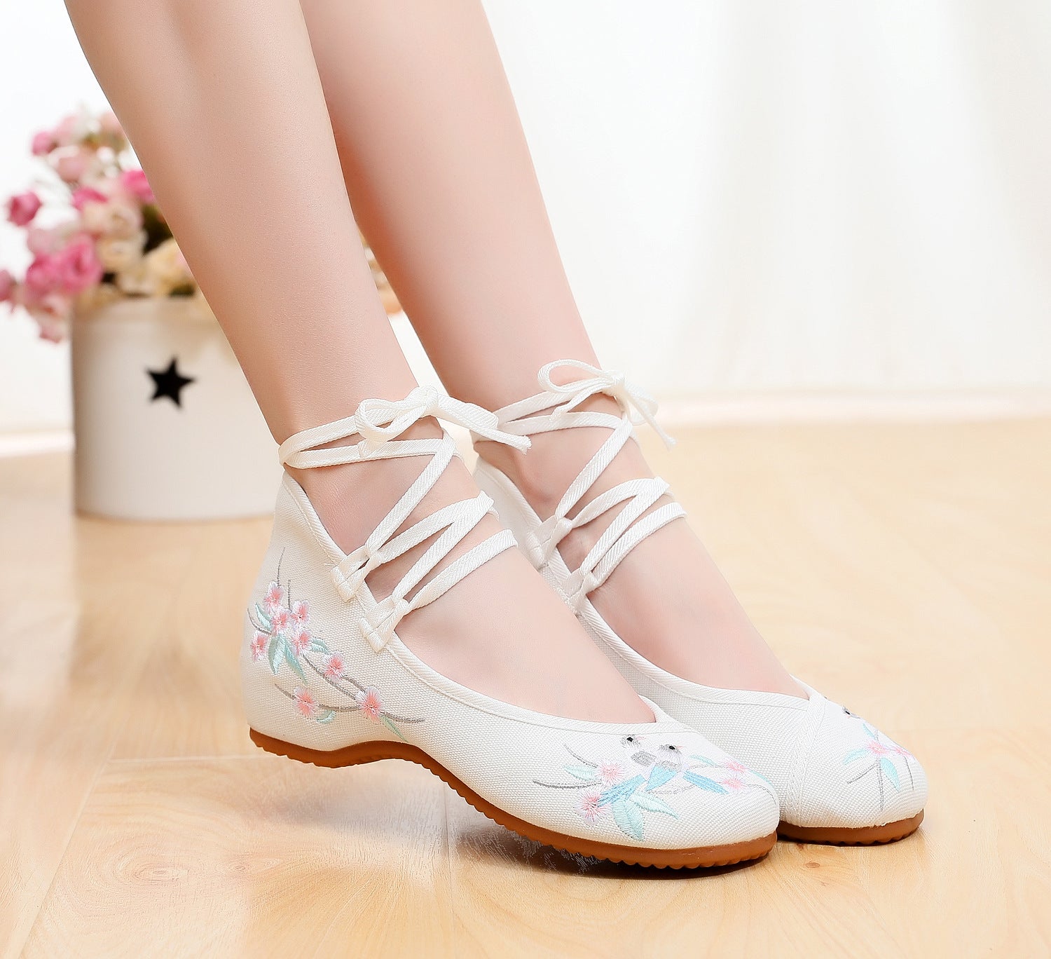 Embroidered Cotton Upgraded Thickened Tendon Bottom Canvas Shoes Newgew