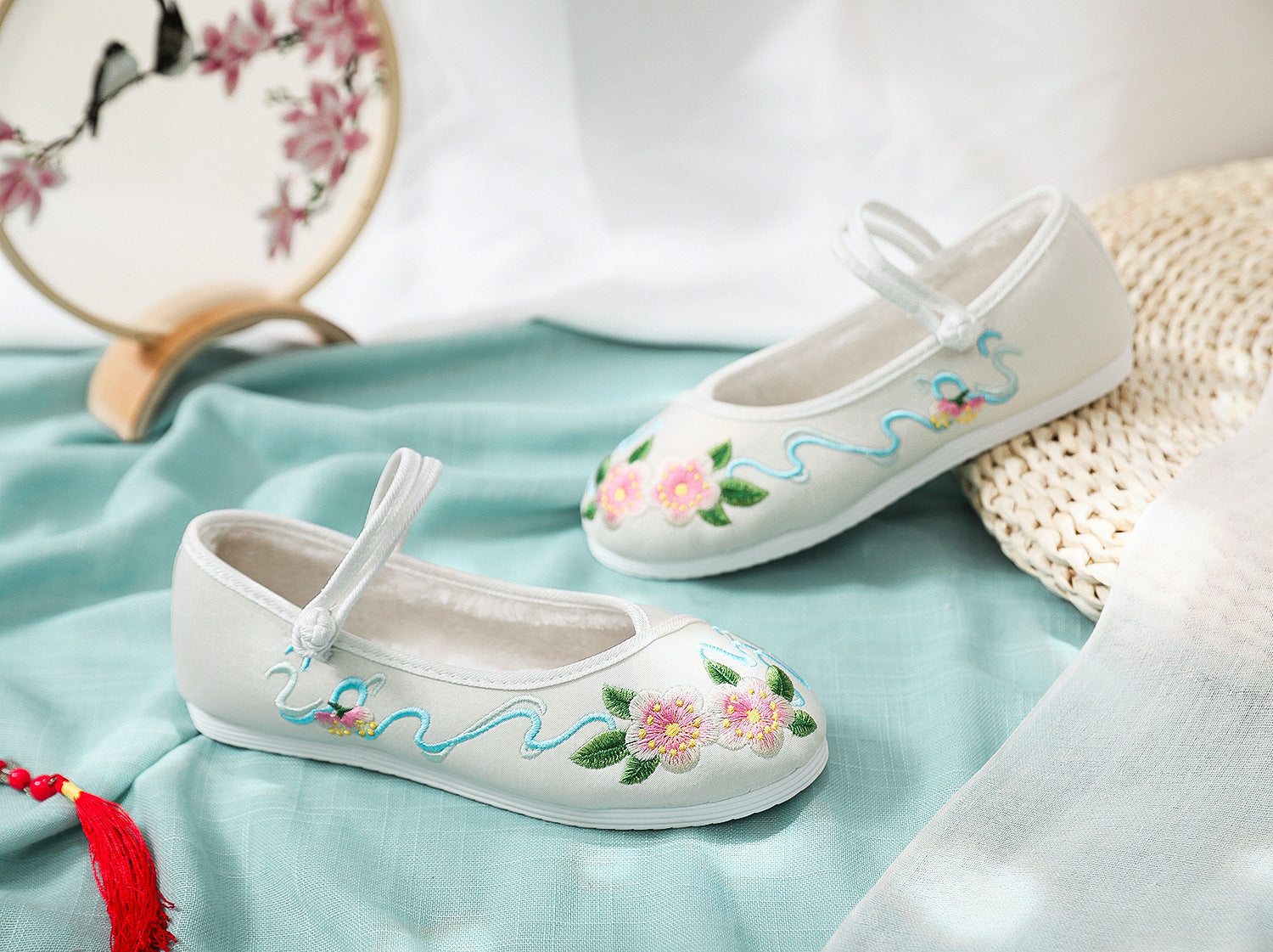 Women's Clothing Embroidered Buckle Height Increasing Insole Canvas Shoes Newgew