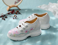 Charming Comfortable Embroidered Old Beijing Cloth Canvas Shoes Newgew