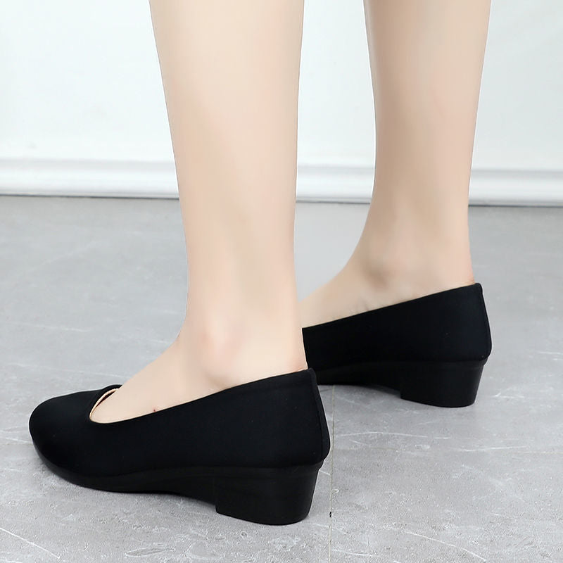 Stylish Women's Flat Soft Bottom Black Canvas Shoes Newgew