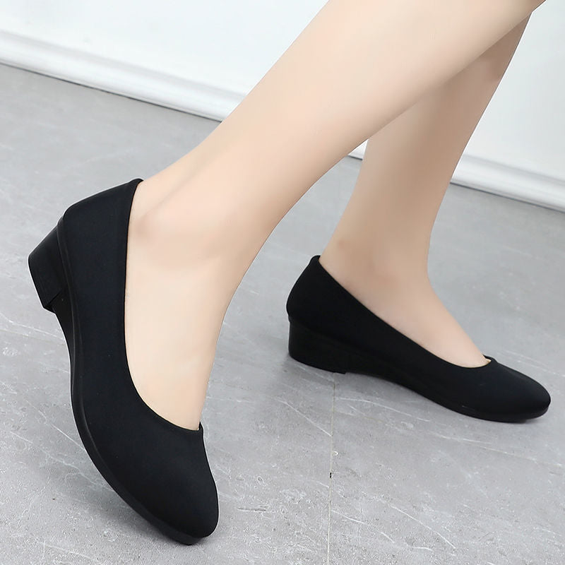 Stylish Women's Flat Soft Bottom Black Canvas Shoes Newgew