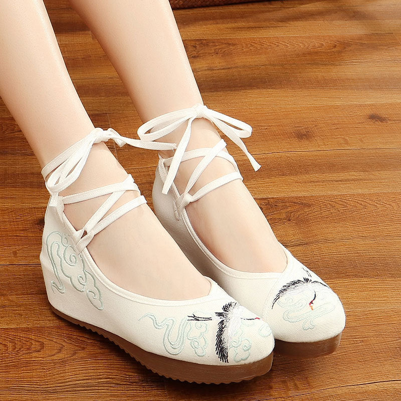 Women's Di Traditional Embroidered Ethnic Style Canvas Shoes Newgew