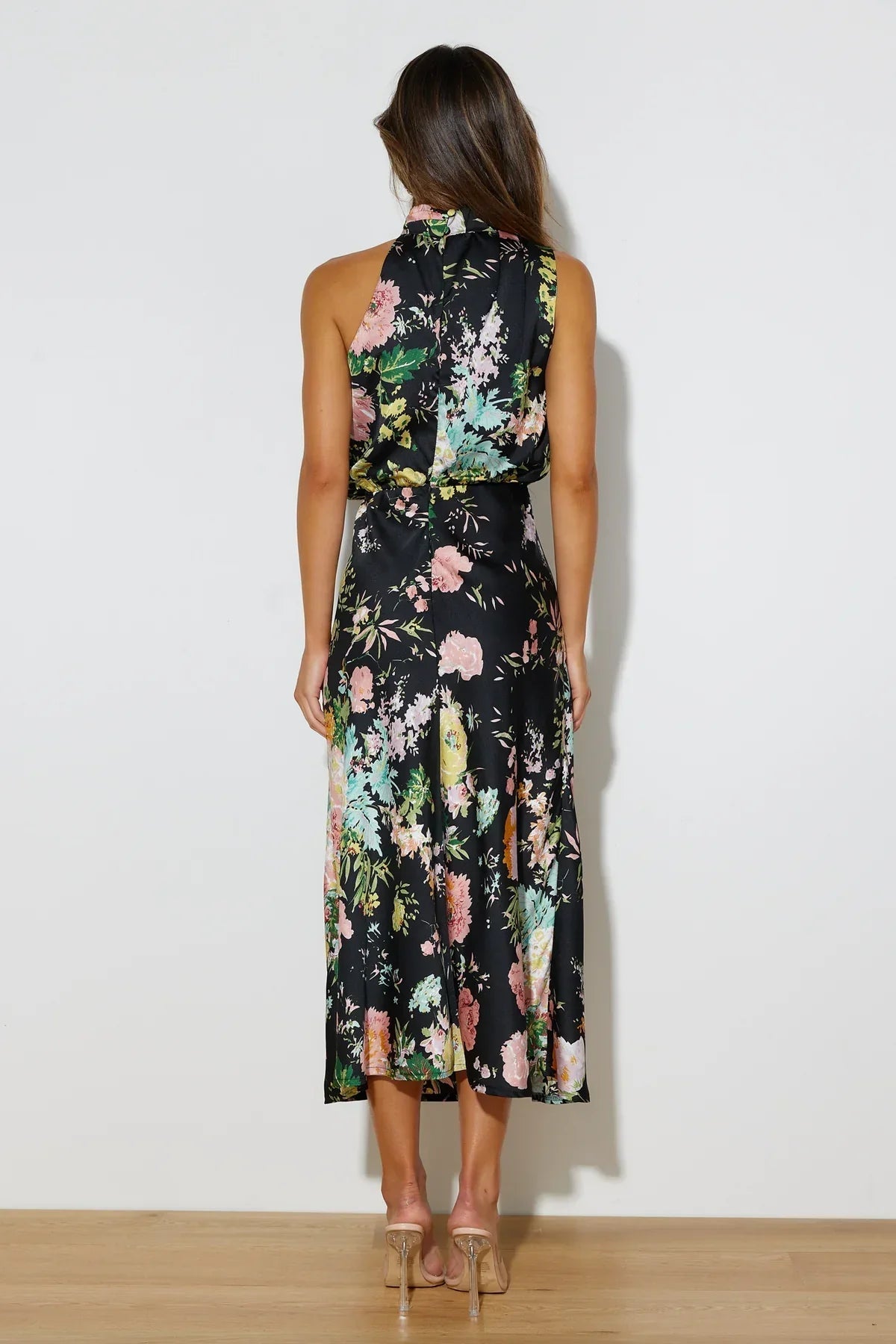 Wine Country Dates Floral Halter Neck Elastic Waist Maxi Dress Newgew Dresses