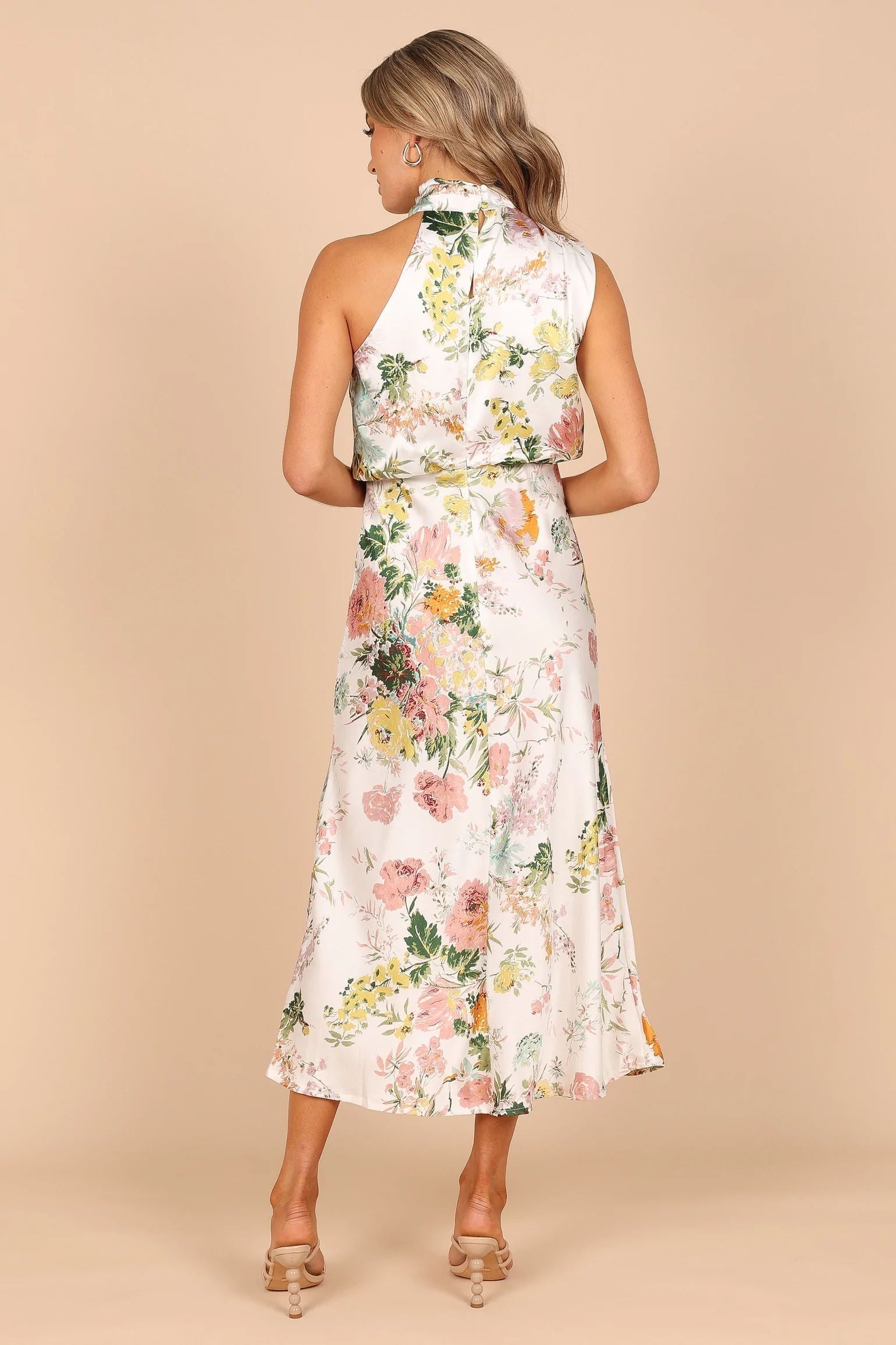 Wine Country Dates Floral Halter Neck Elastic Waist Maxi Dress Newgew Dresses