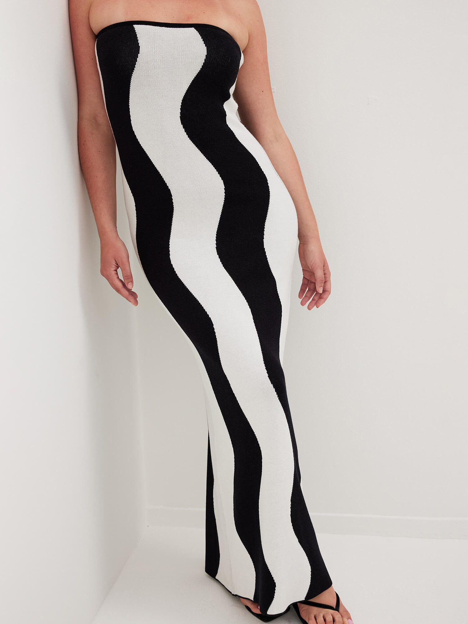 Wavy Striped Contrast Bandeau Midi Dress Newgew Dresses