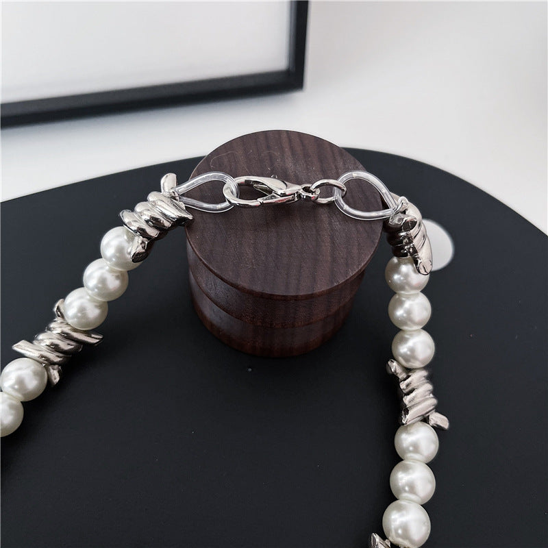 Barbed Wire Faux Pearl Necklace Newgew