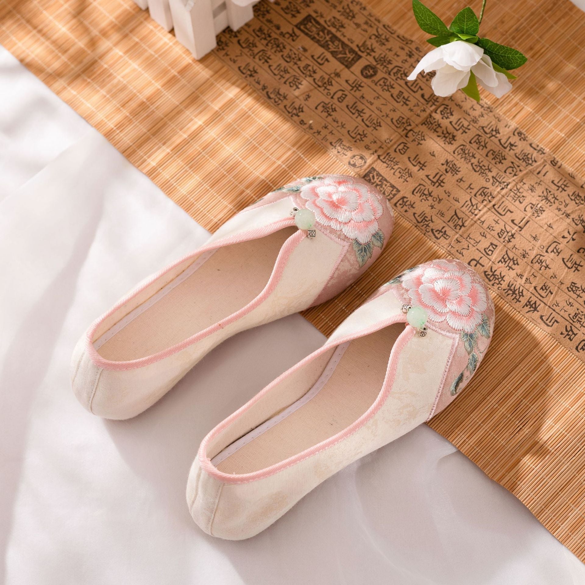 Women's Low Chinese Cheongsam Pumps Height Increasing Canvas Shoes Newgew