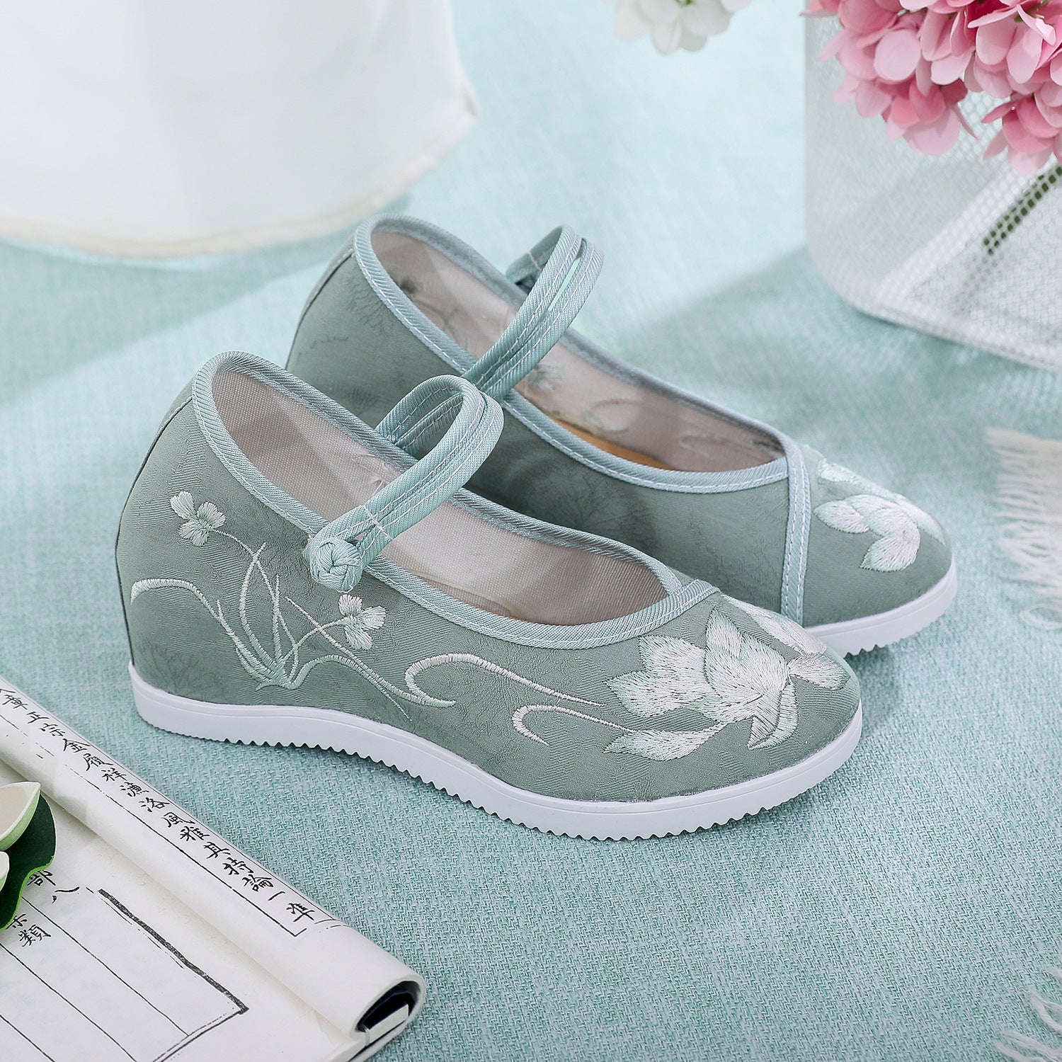 Women's Height Increasing Insole Round Toe Old Cloth Canvas Shoes Newgew