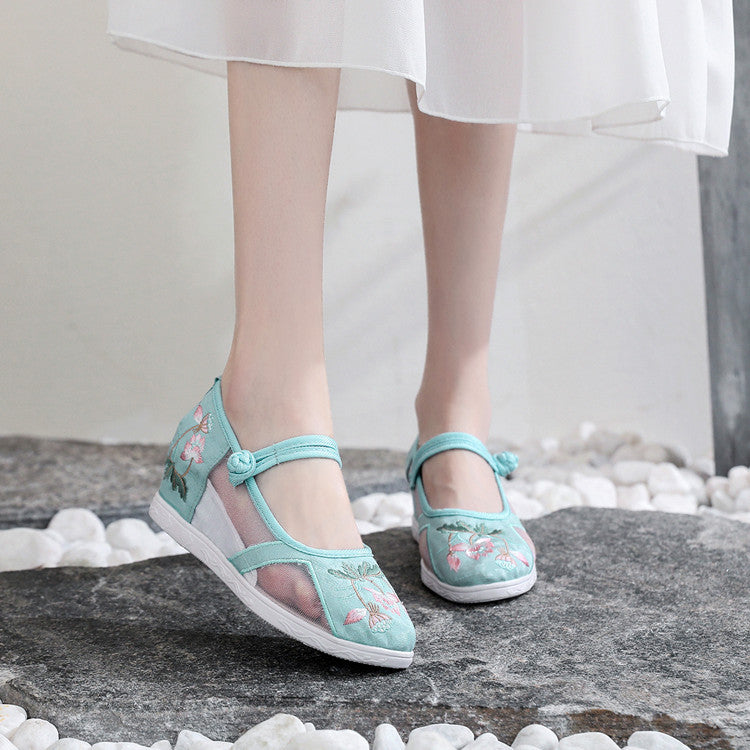 Women's Ethnic Style Embroidered Ancient Cheongsam Round Head Mesh Canvas Shoes Newgew