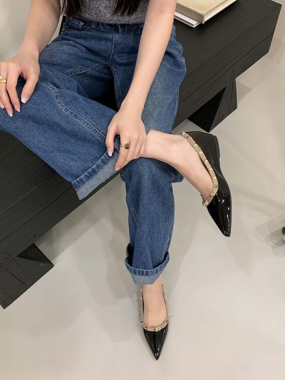 French pointed-toe shallow rivet single shoes NewGew