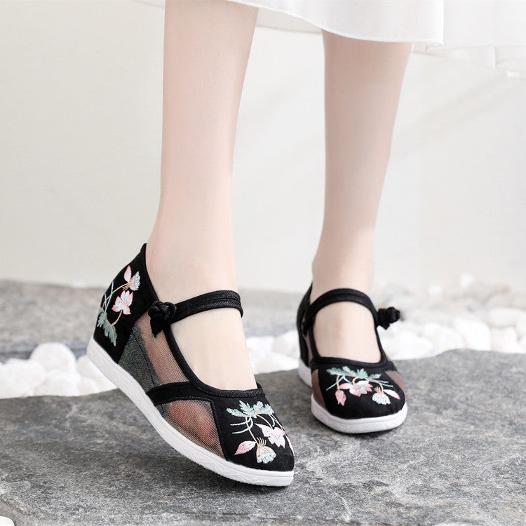 Women's Ethnic Style Embroidered Ancient Cheongsam Round Head Mesh Canvas Shoes Newgew