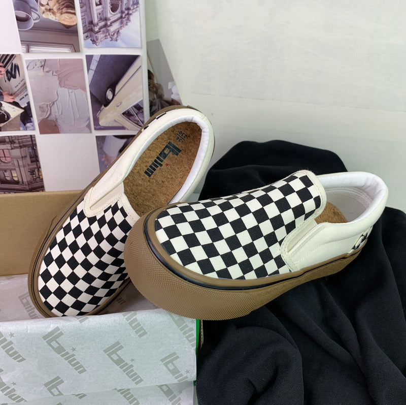 Women's Black And White Chessboard Plaid Slip-on Canvas Shoes Newgew