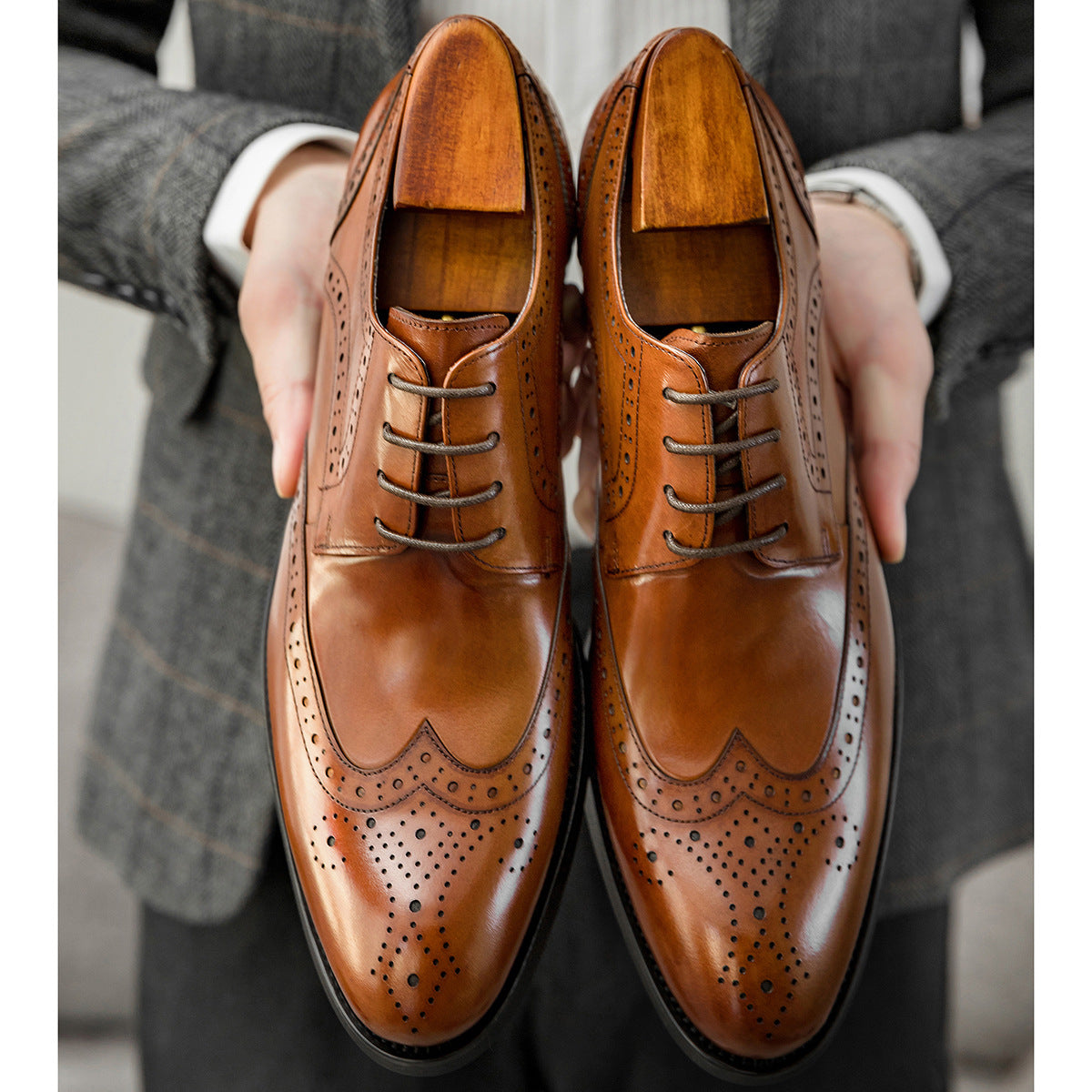 Men Classic Embossing Leather Oxford Shoes Newgew Shoes