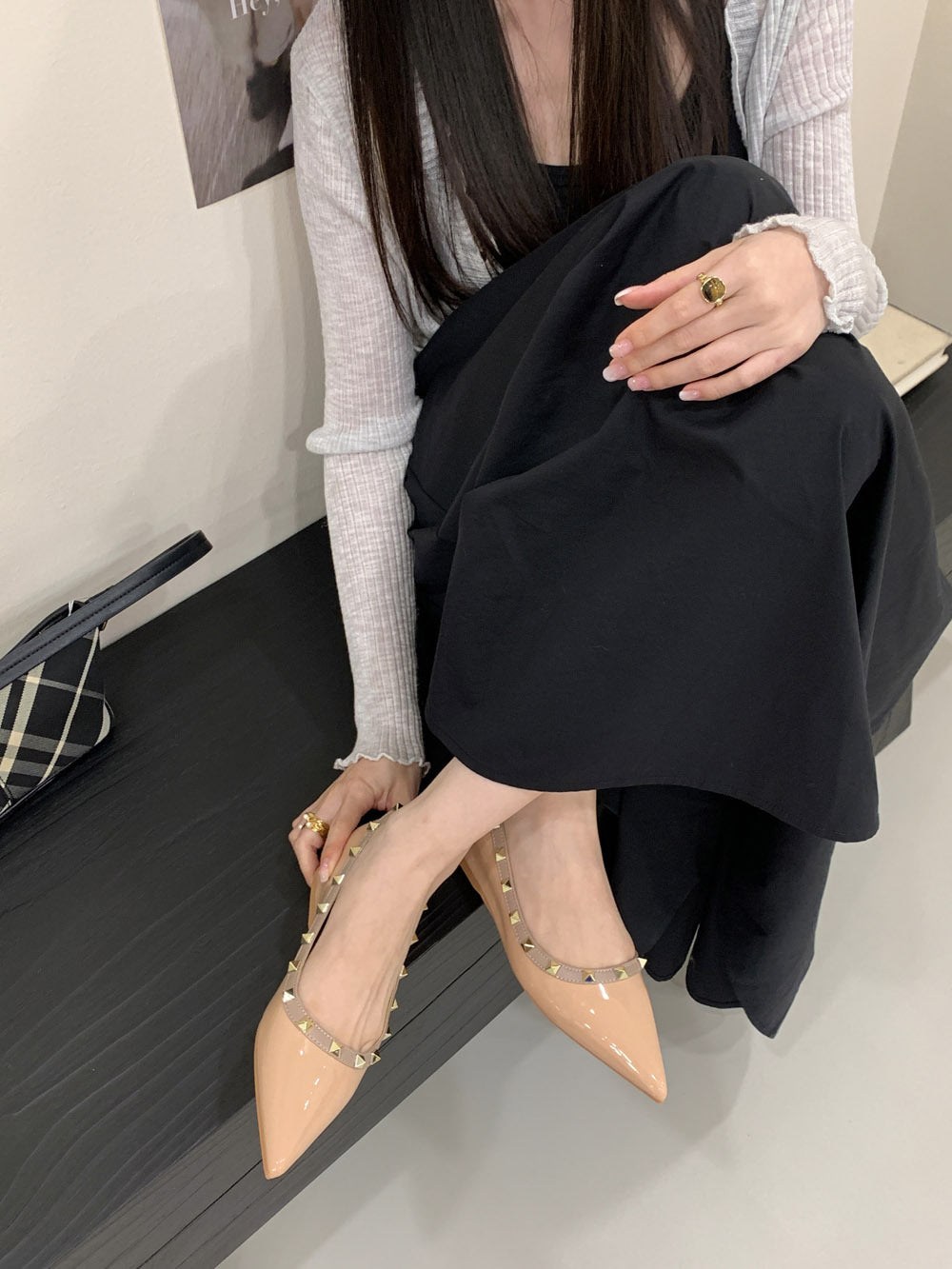 French pointed-toe shallow rivet single shoes NewGew