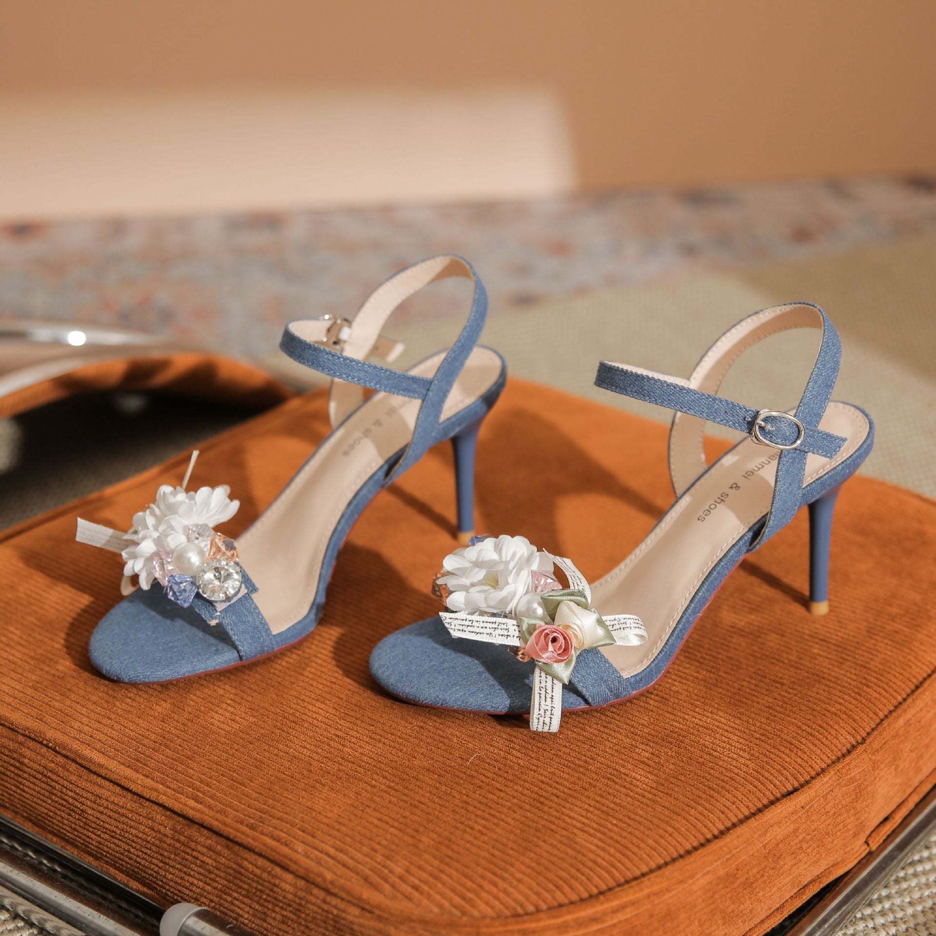 Handmade Ankle Strap Heeled Sandals with Flower Decoration Newgew