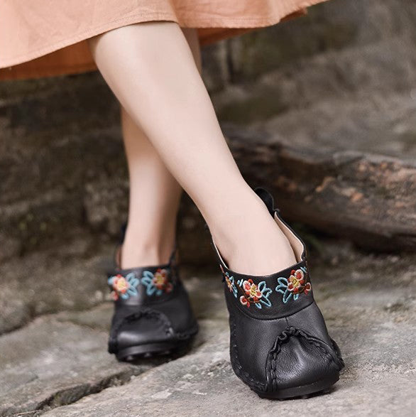 Retro Women Slip-On Embroidered Ethnic Style Genuine Leather Shoes Newgew Shoes