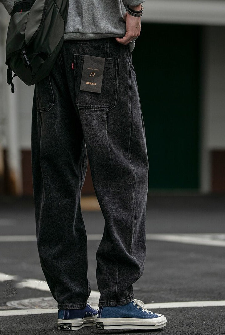 REKNAT Tapered Jeans with Keychain Newgew