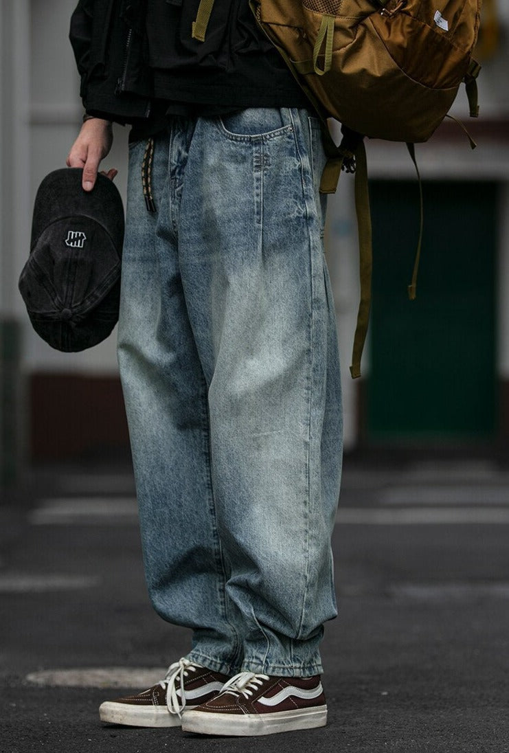 REKNAT Tapered Jeans with Keychain Newgew