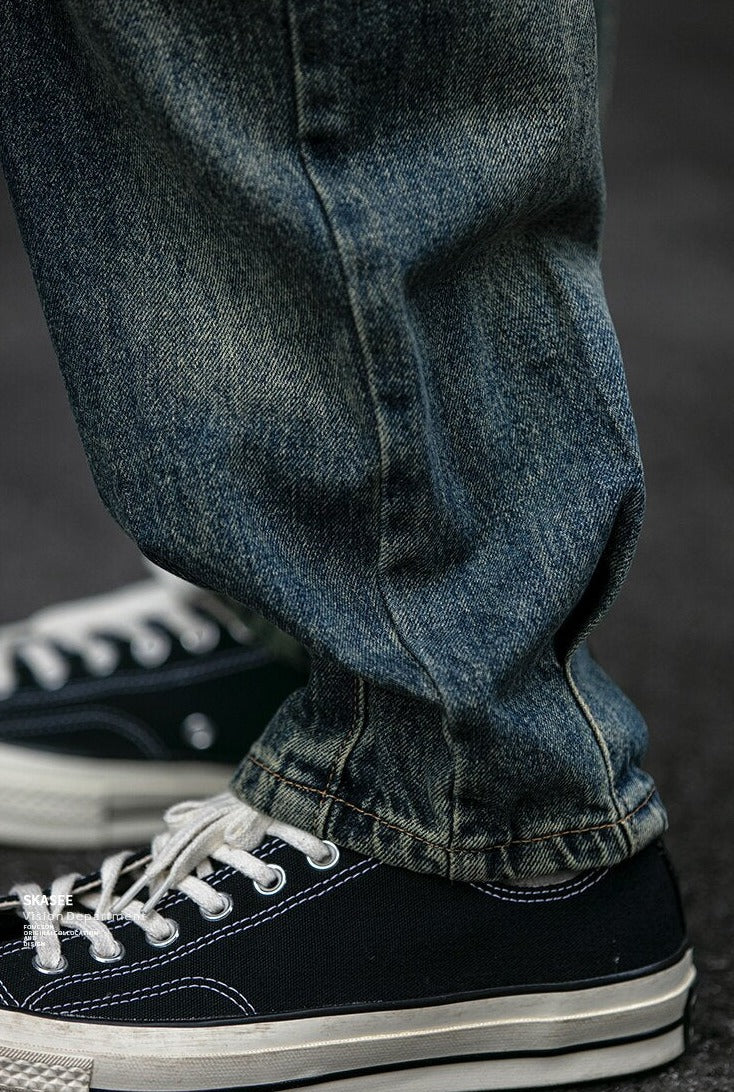 REKNAT Tapered Jeans with Keychain Newgew