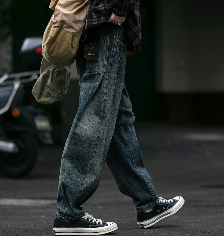 REKNAT Tapered Jeans with Keychain Newgew