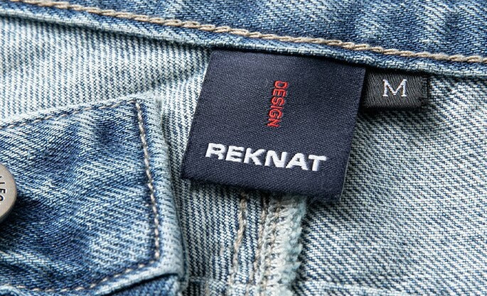 REKNAT Tapered Jeans with Keychain Newgew