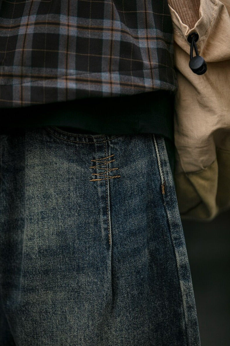 REKNAT Tapered Jeans with Keychain Newgew