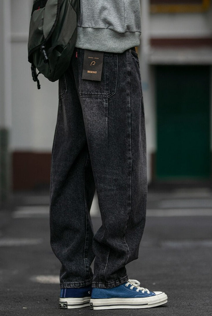 REKNAT Tapered Jeans with Keychain Newgew