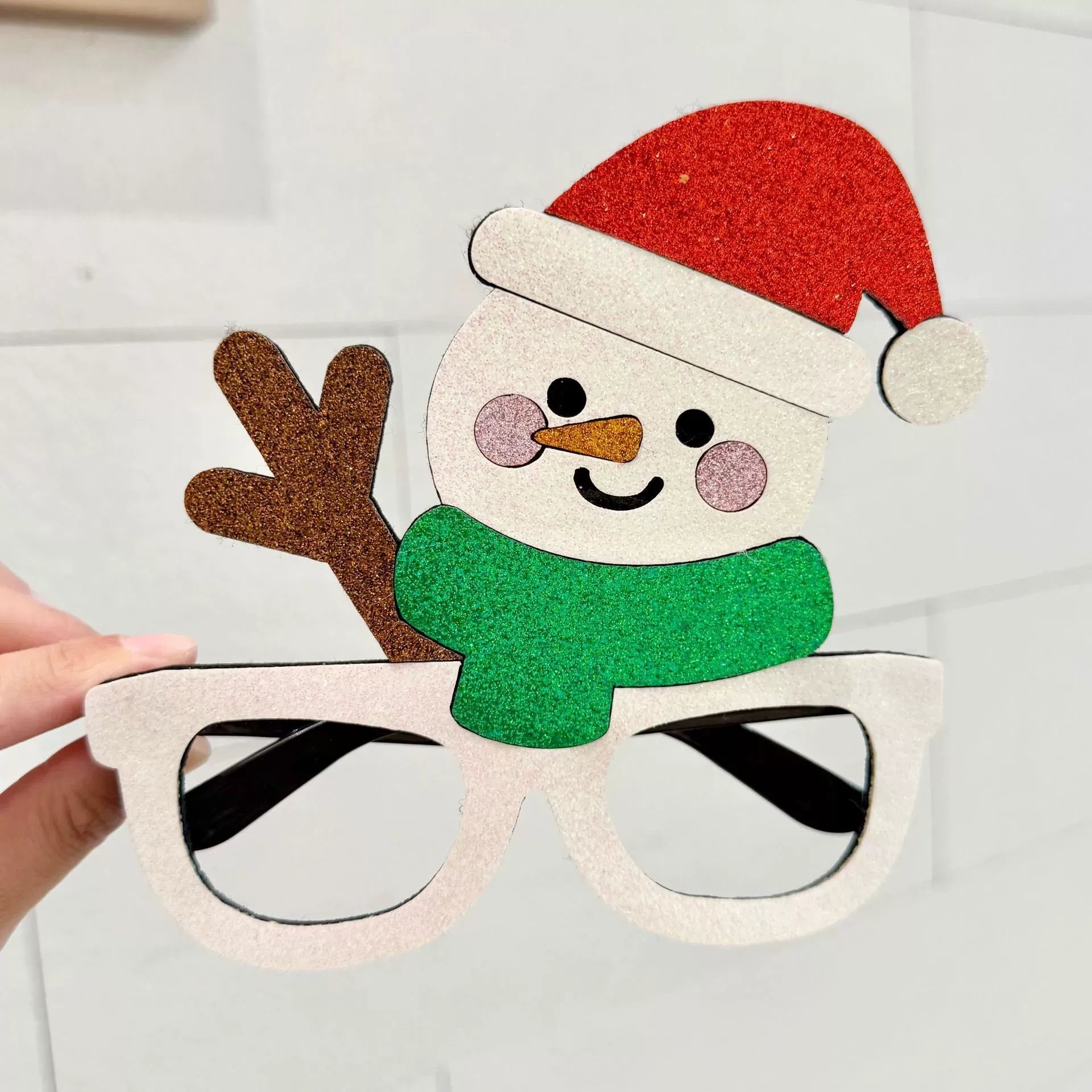 Christmas Ball Spectacle Frame Newgew