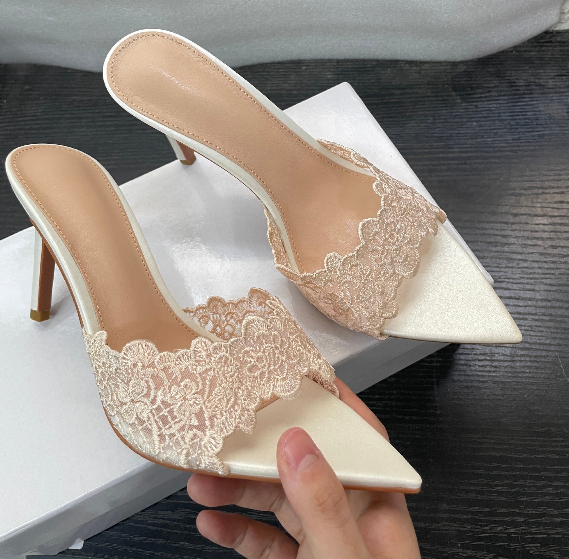 Pointed-Toe Lace High Heels Newgew