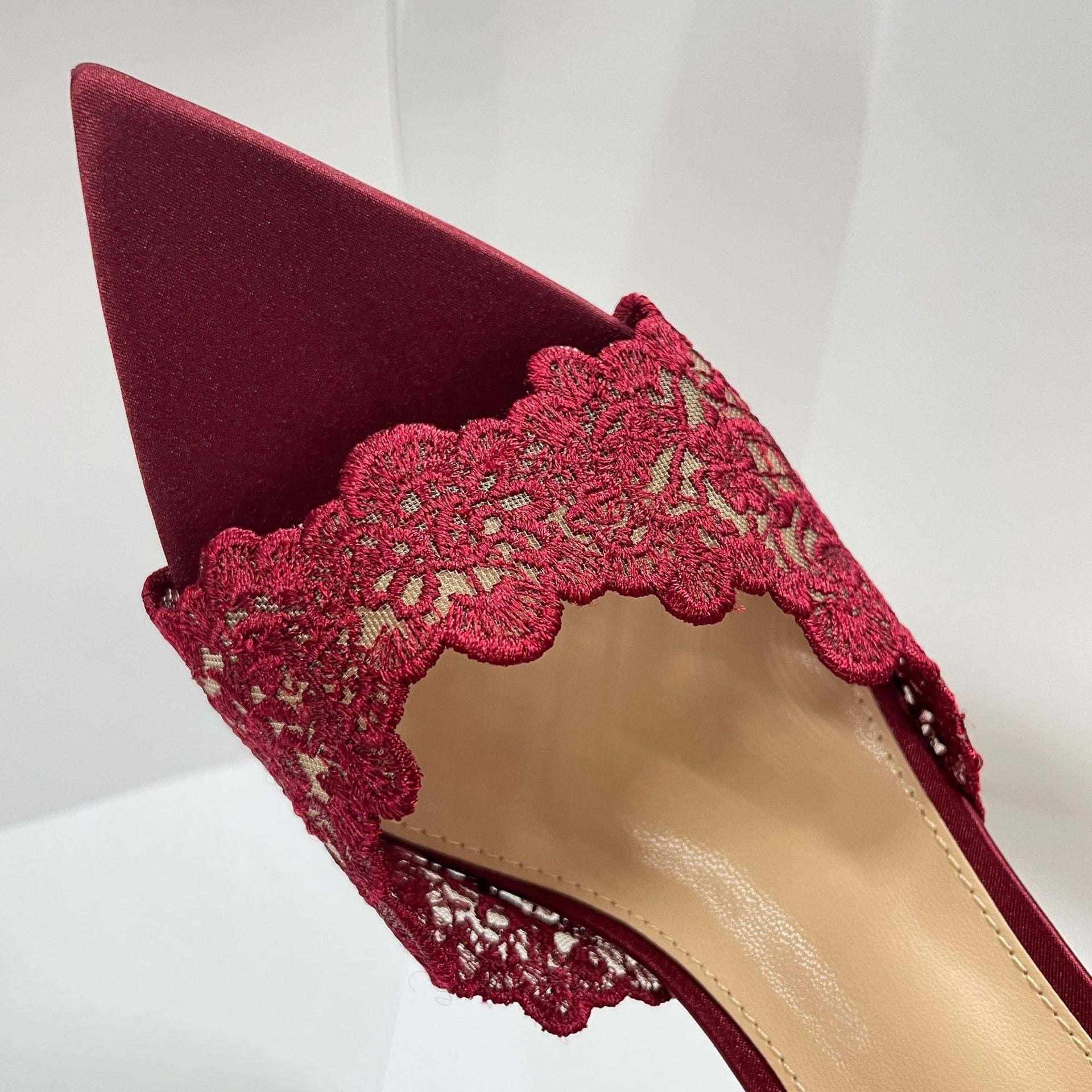 Pointed-Toe Lace High Heels Newgew