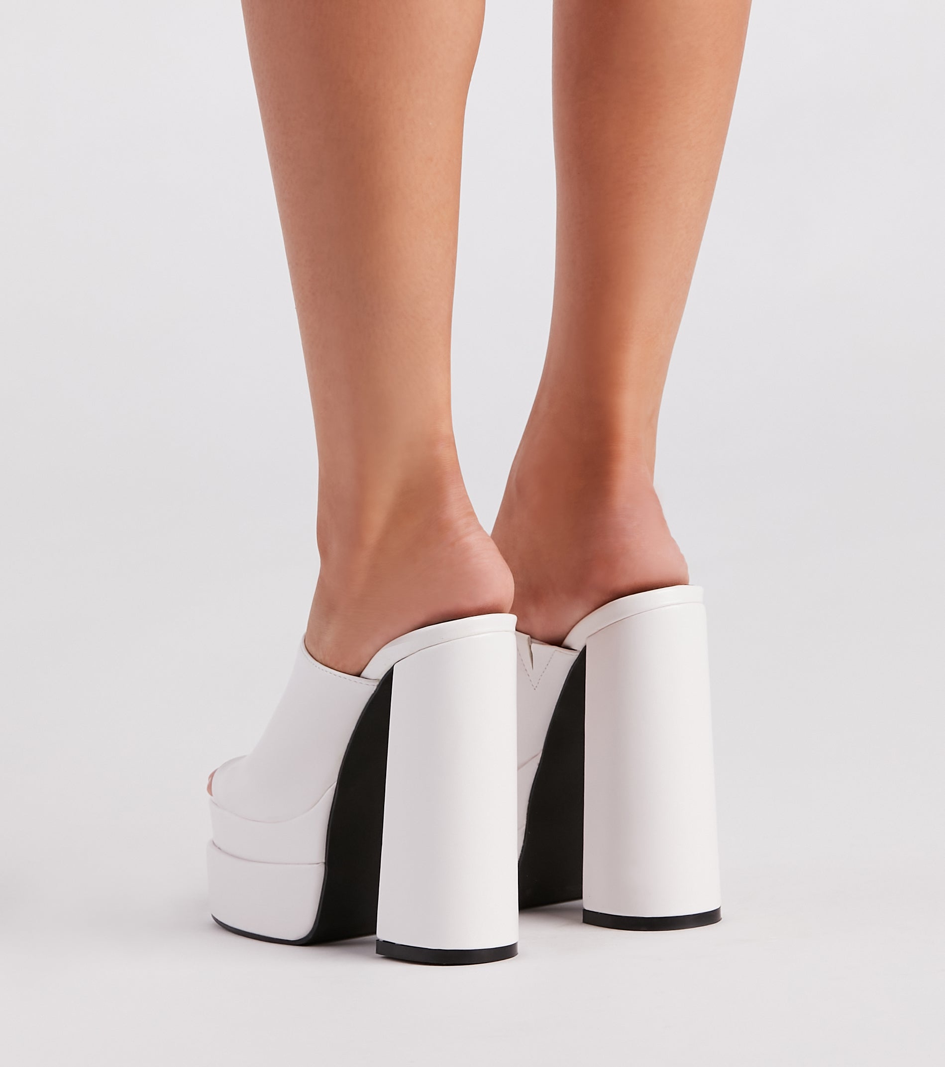 Unforgettable Style Chunky Platform Mules Newgew