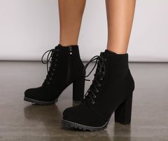 Effortlessly Chic Lace-Up Lug Sole Booties Newgew