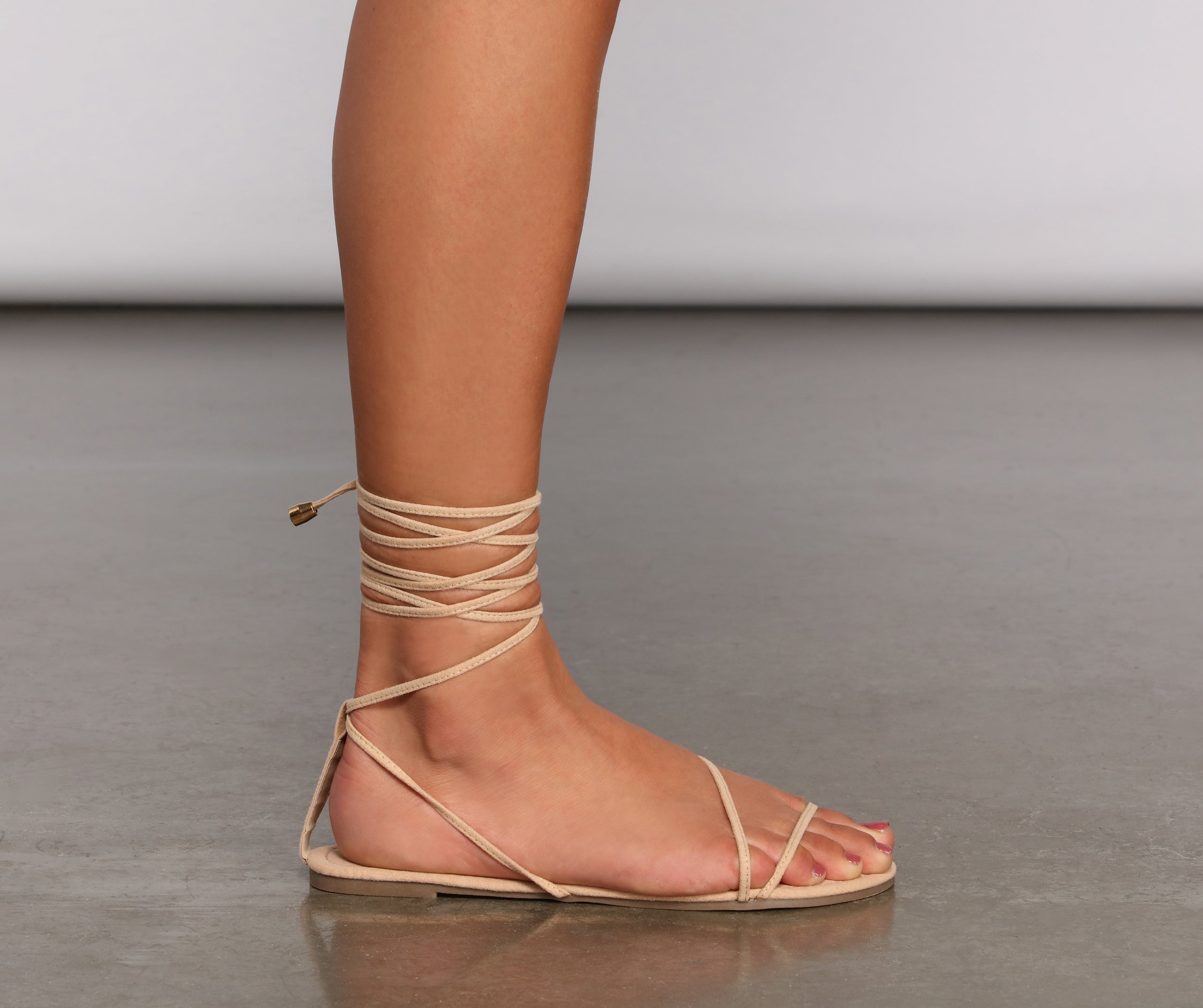 Strappy And Stylish Lace-Up Sandals Newgew