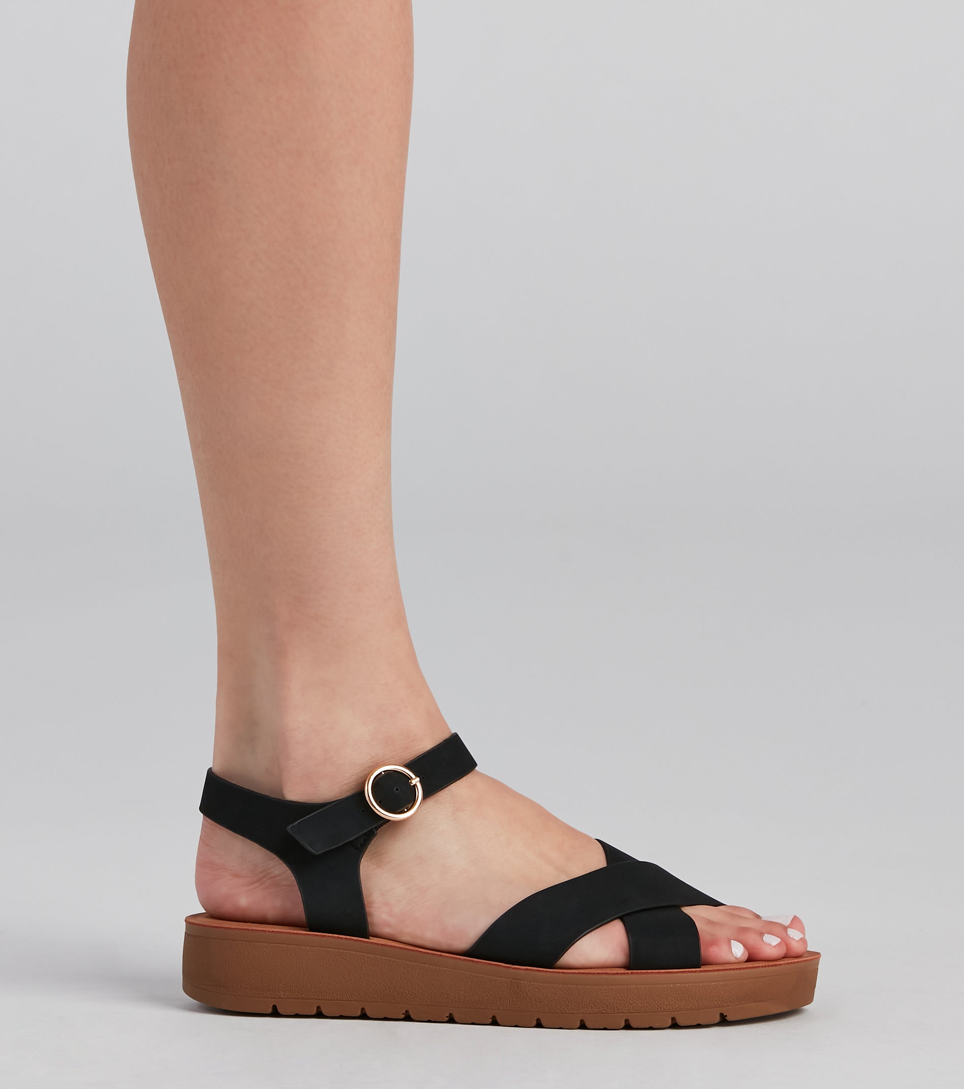 Comfort Level Criss-Cross Sandals Newgew