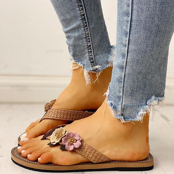 Flower Design Flat Sandals Pairmore