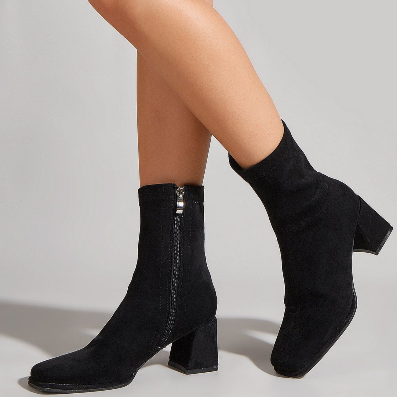 Retro Front Lace-up Square Heel Boots Newgew