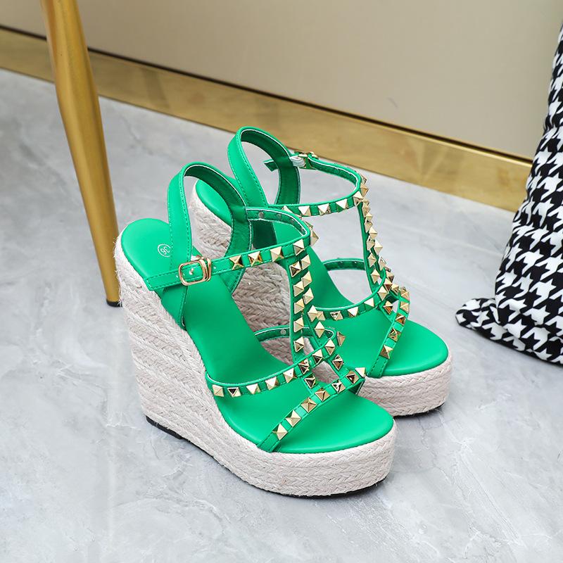 Studded Wedge Sandals Newgew