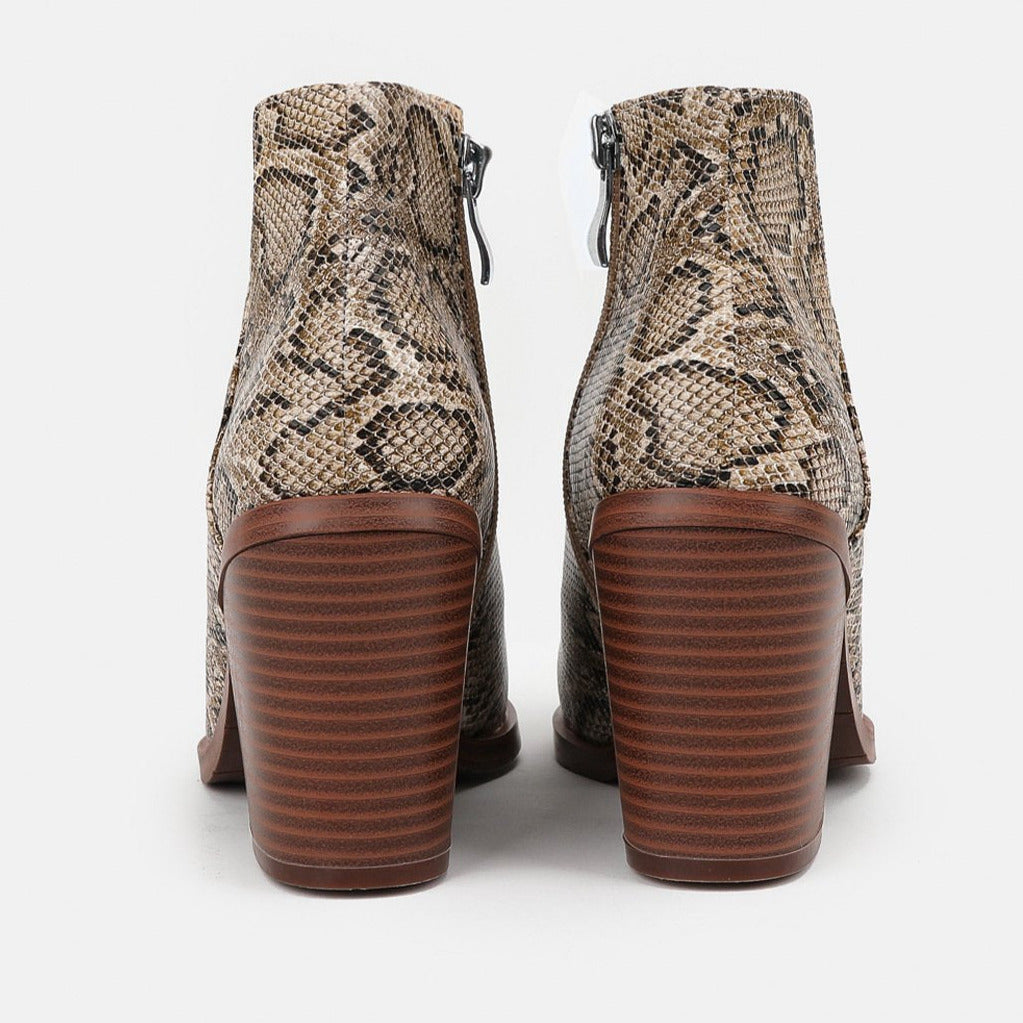 Thick Heeled Pointed Toe Snake Print Leather Boots Newgew